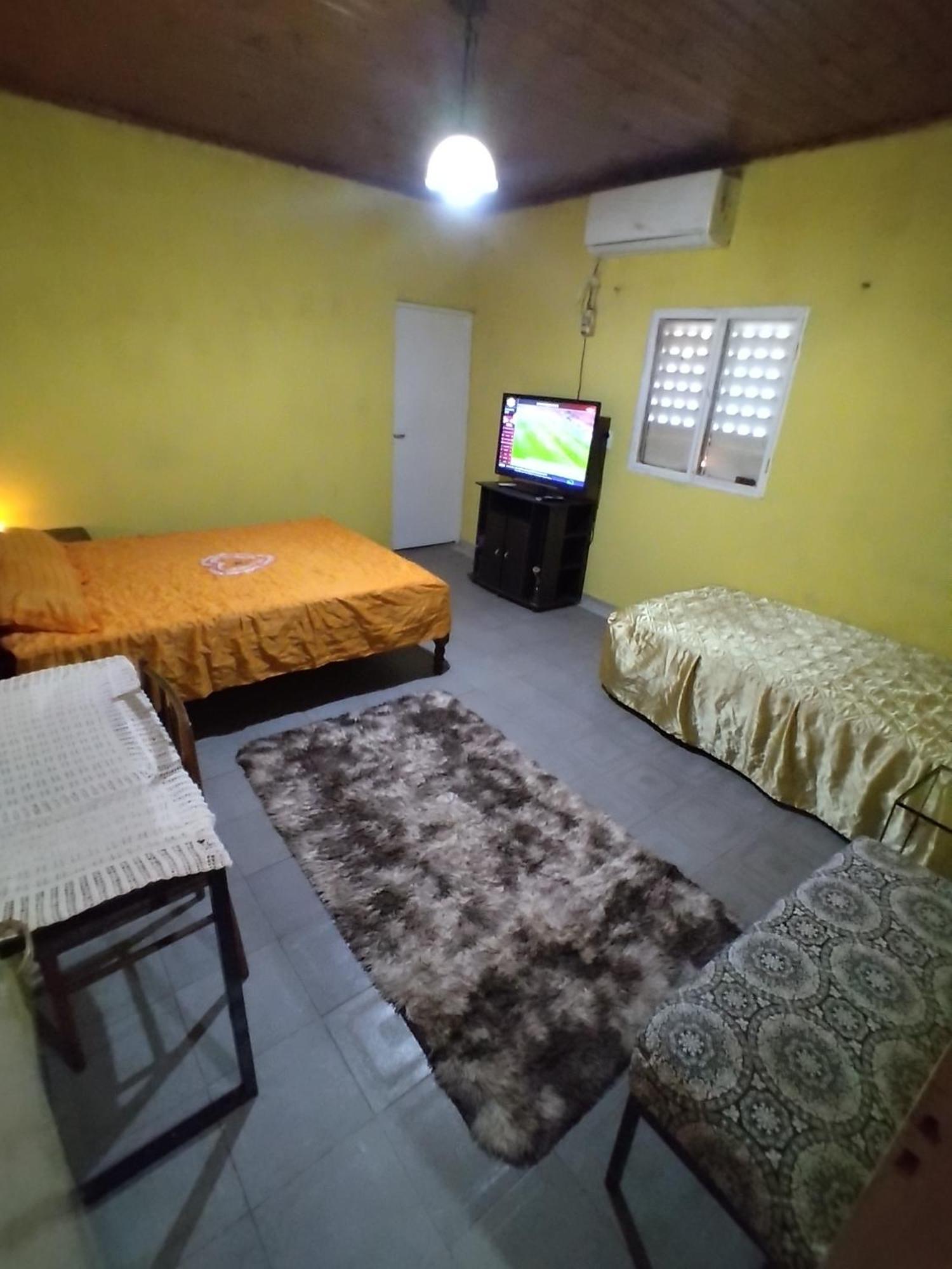 Casa De Huespedes En Posadas Zewnętrze zdjęcie